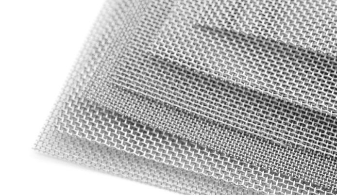 ¿Puedes hacer alambre cuadrado ｍesh con los materiales requeridos?